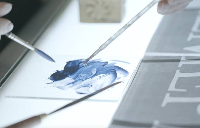 #LaMemePassion : Colorful Glass Artwork by Anaëlle Pann