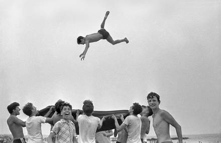 Joyful Black & White Photographs of Coney Island