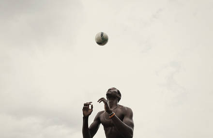 Gorgeous Photographs of a Refugies Center Around Roma