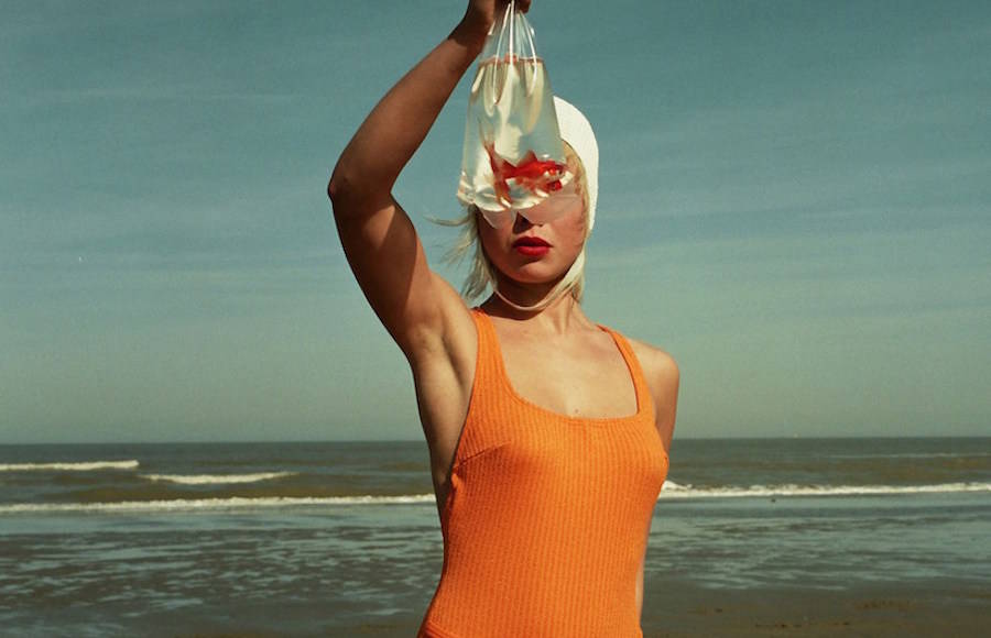 Incredible Disappearance of Models Faces