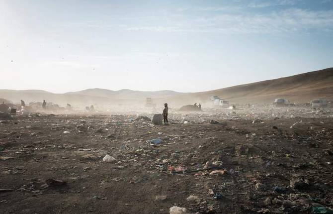 Oulan-Bator Life in “City Lights” by Elliott Verdier