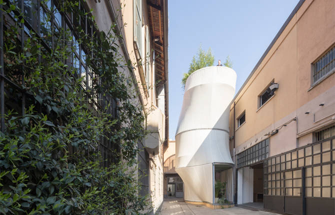 Alluring Compact House by MINI and So-Il