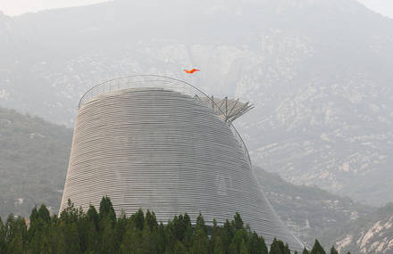 Amazing Flying Monks Theatre in Song Moutain