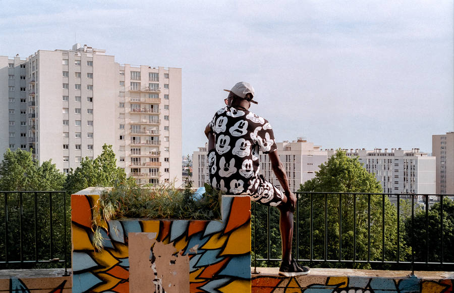 Original Photo Series Along a Paris Bus Line