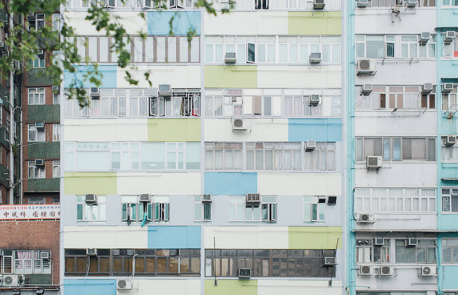 Immensity and Colors of Hong-Kong