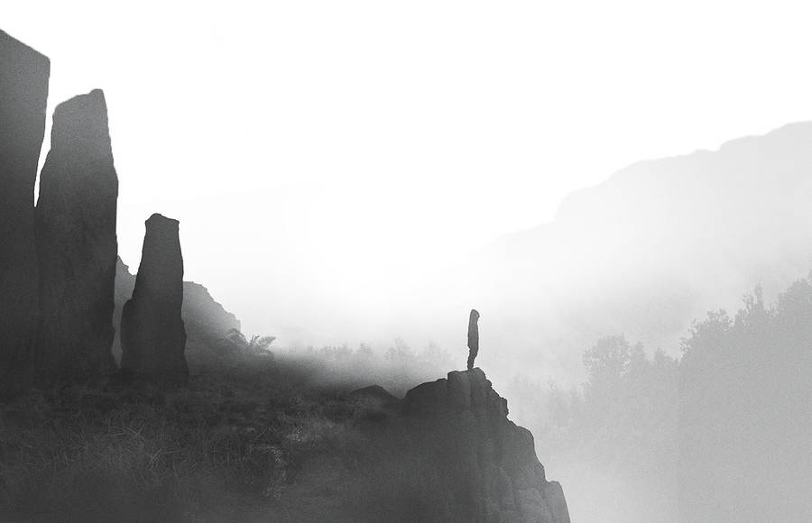 Mysterious Dark Paintings by Dawid Planeta