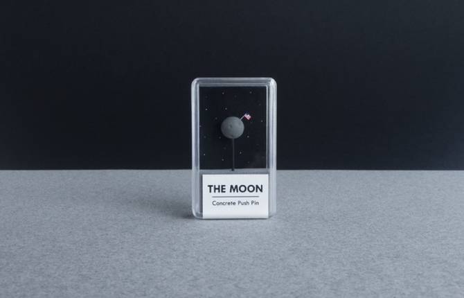 Cute Pins with Planet on Top