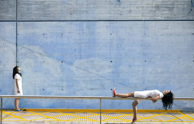 Joyful Picture Series of Two Twin Sisters