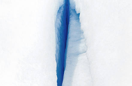 Magnificent Pictures of Patagonian & Icelandic Glaciers