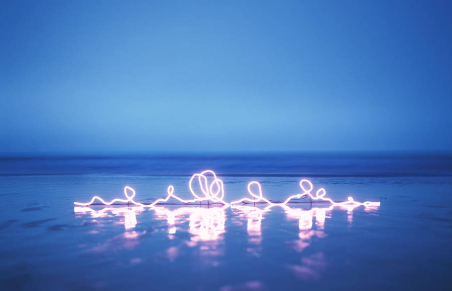 Poetic Neon Installations by Jung Lee