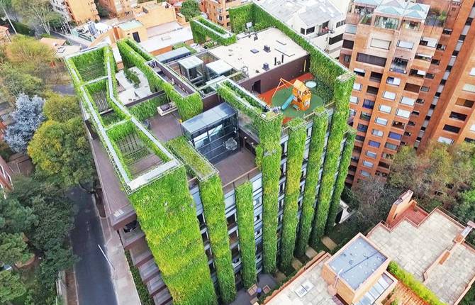 Mind-Blowing Vertical Garden in Bogota