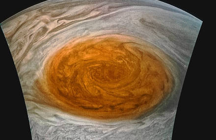 Incredible Pictures of Jupiter Red Spot