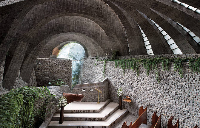 Insolite Church in Nagano