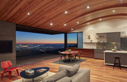 Beautiful House with a Perfect View on the Skyline