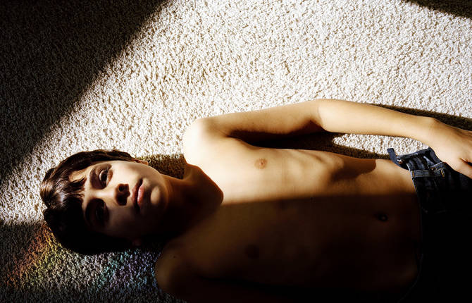 UMBRA: Memories Retold Through Photographs