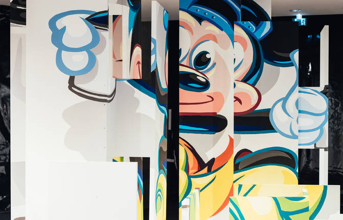 Mickey Mouse in an Impressive Anamorphic Artwork