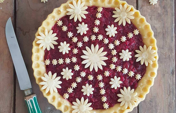 Amazing Pie Designs by Karin Pfeiff-Boschek