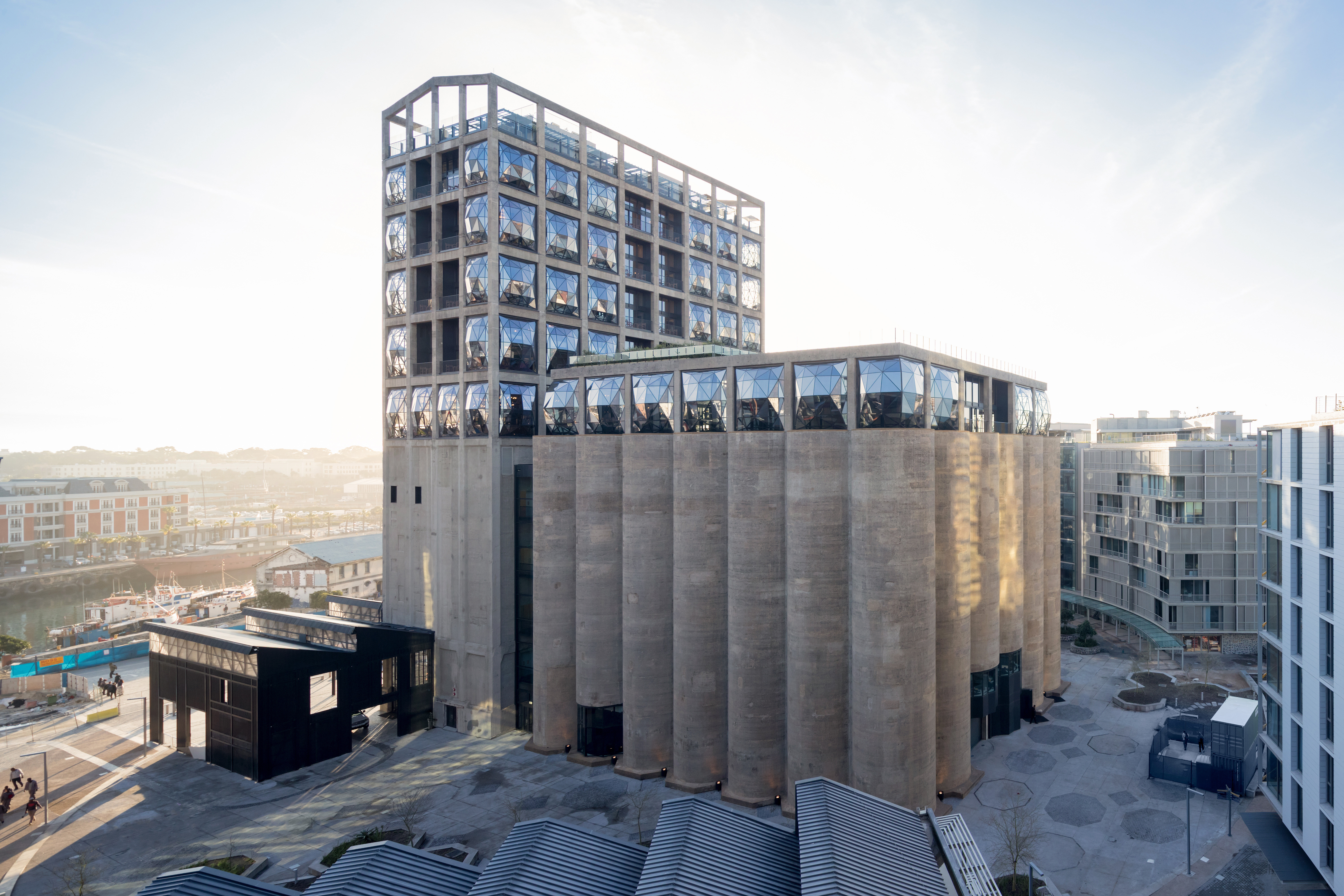 776_3_HR_ZeitzMOCAA_HeatherwickStudio_Credit_Iwan Baan_View of Zeitz MOCAA in Silo Square