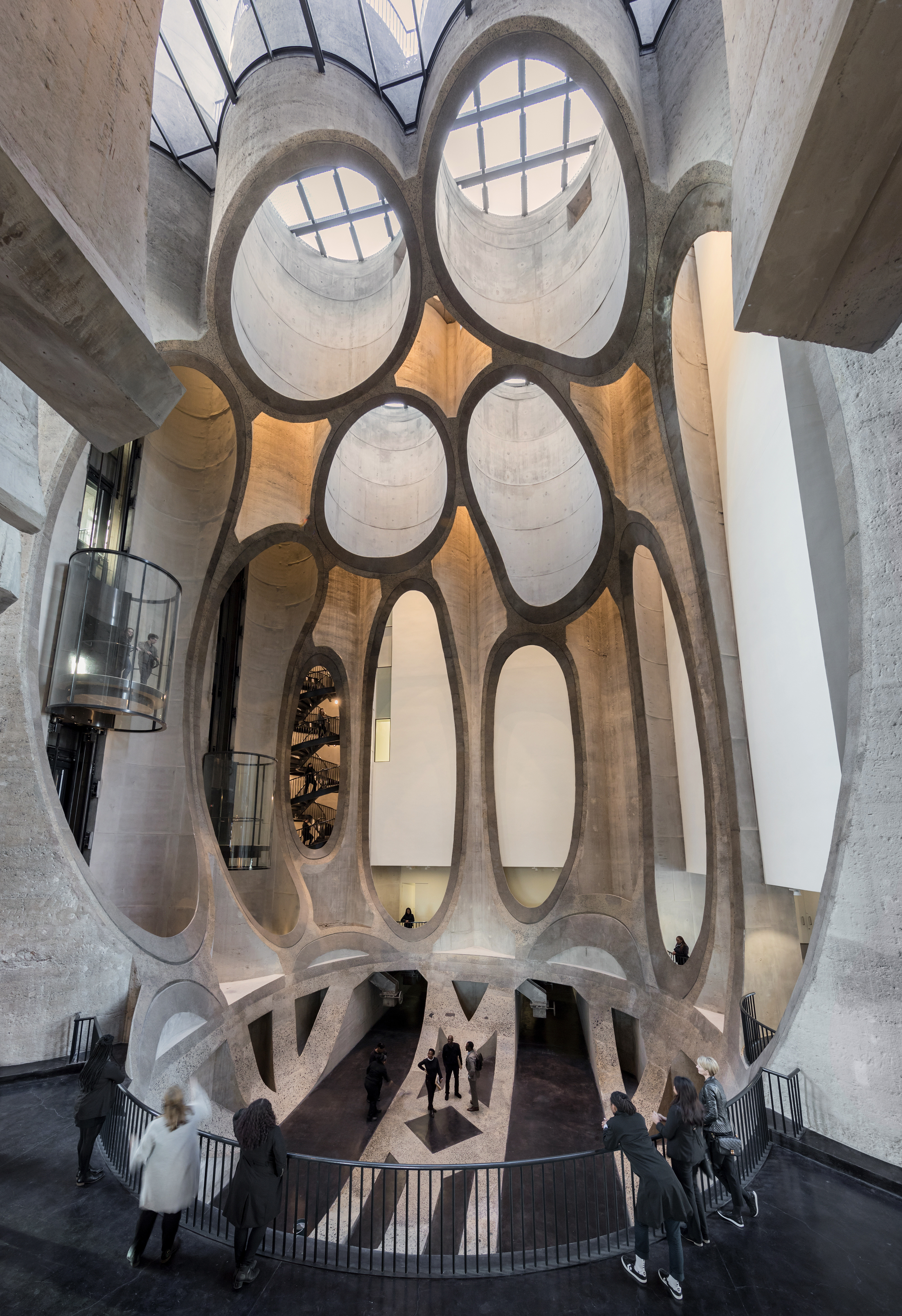 776_4_HR_ZeitzMOCAA_HeatherwickStudio_Credit_Iwan Baan_Atrium