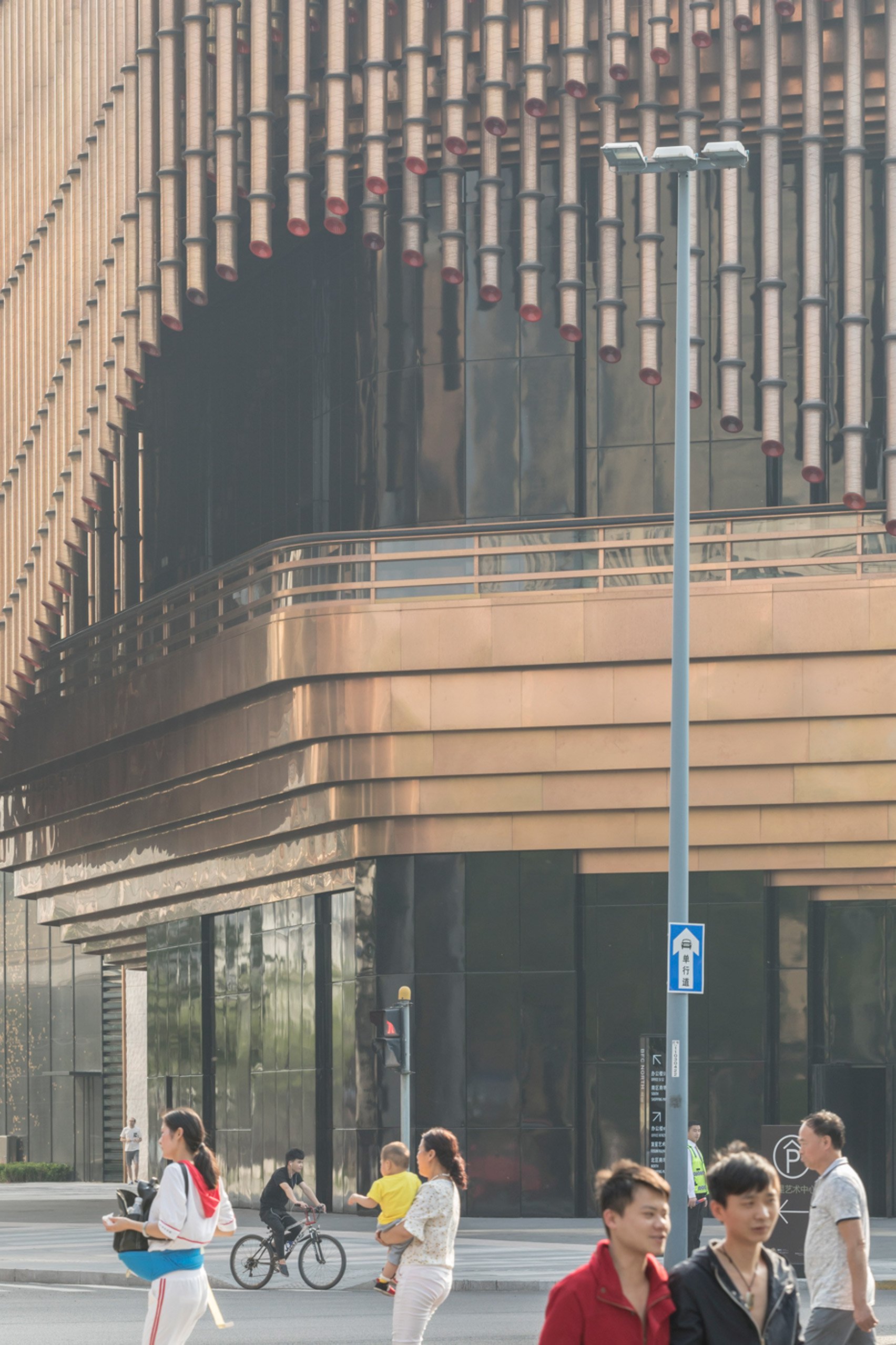 Foster + Partners & Heatherwick studios17