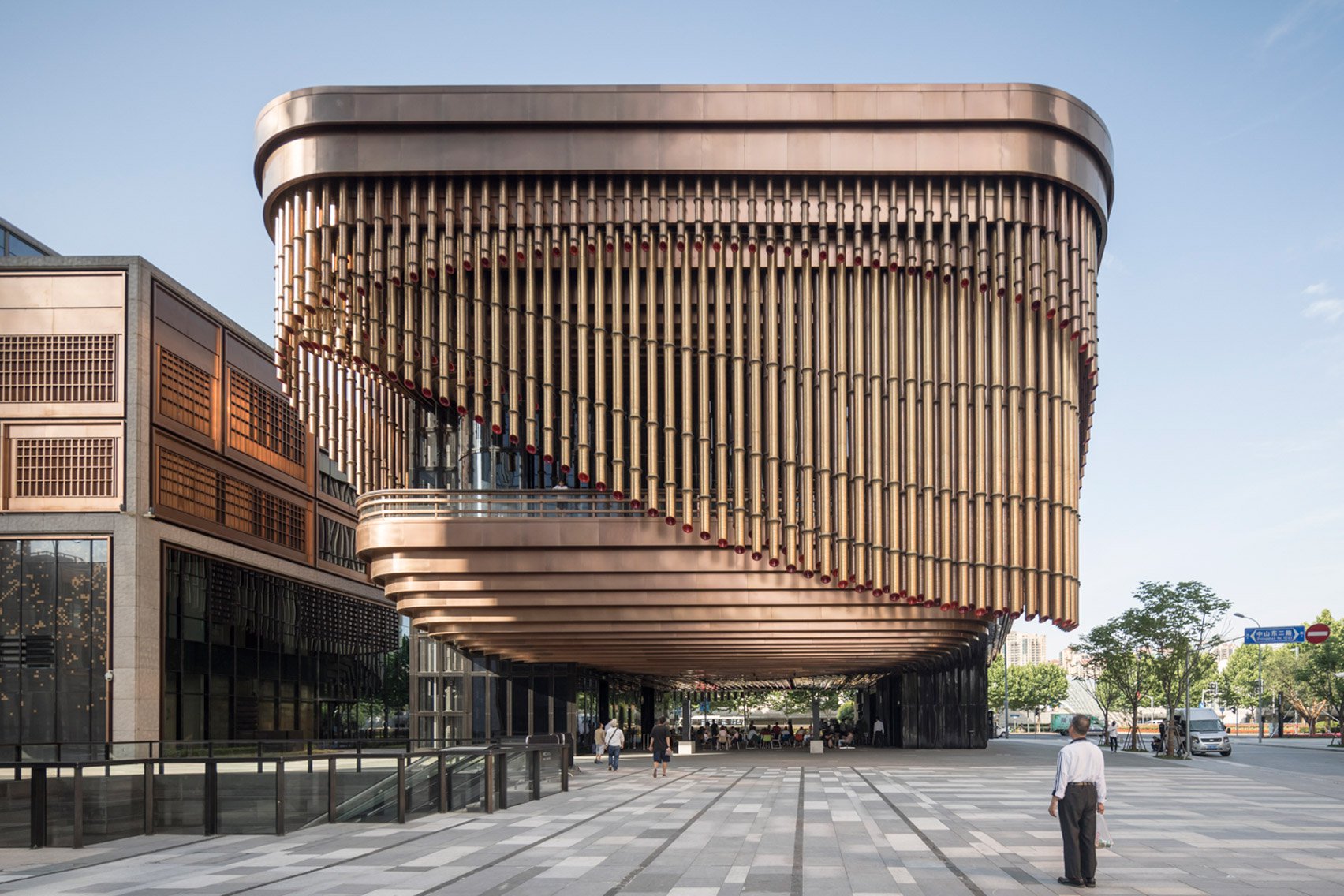 Foster + Partners & Heatherwick studios2