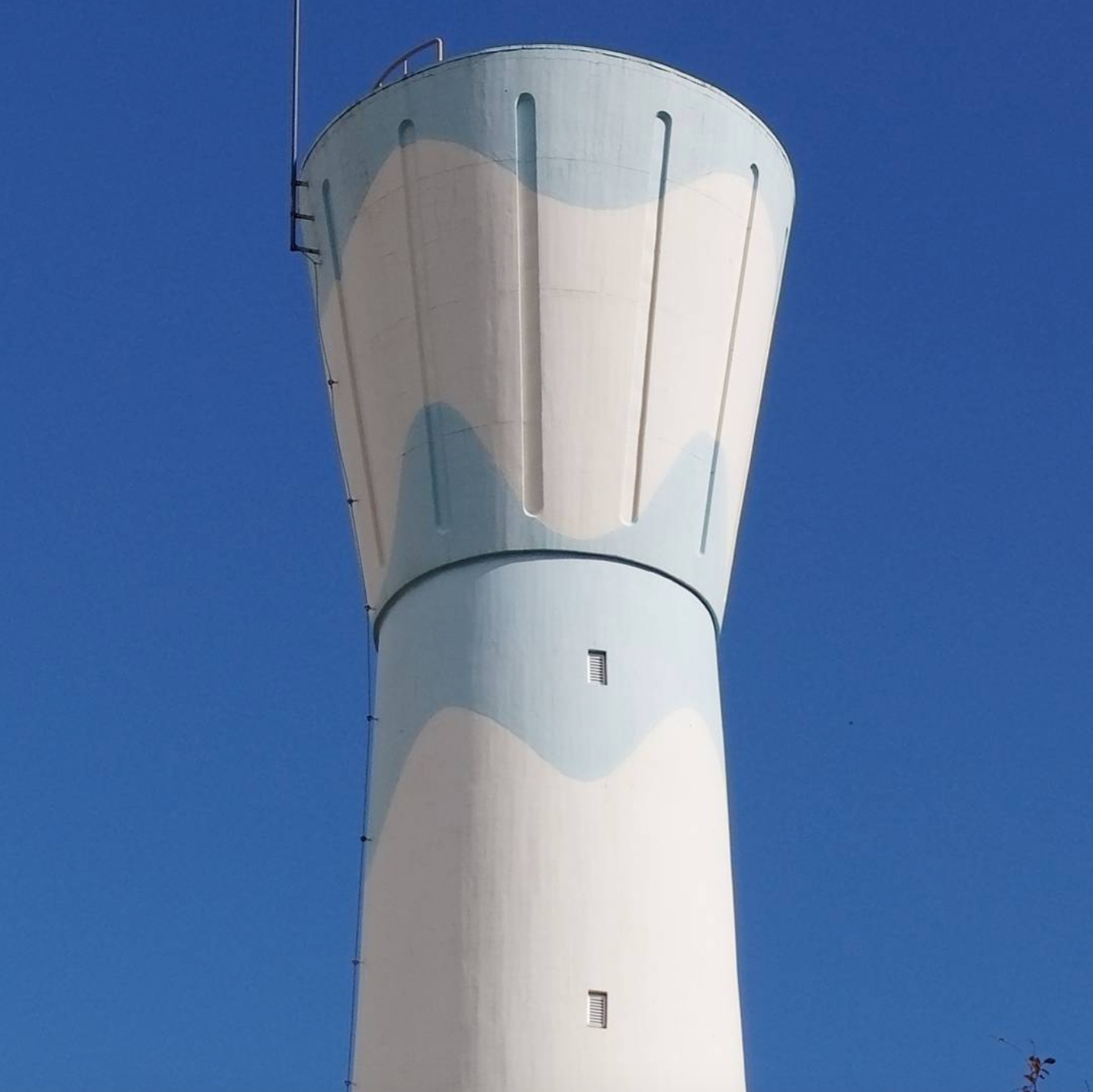 content_fubiz-japanese-water-towers-08