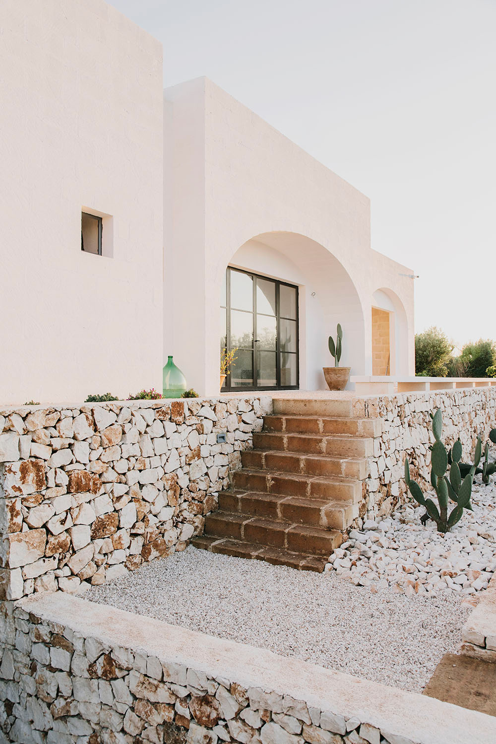 content_fubiz-masseria_moroseta_ostuni_andrew_trotter_salva_lopez_2