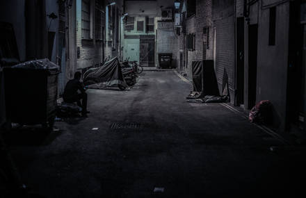 A Voyeuristic Sneak Peek into London by Edo Zollo