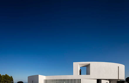 Elliptic House in Portugal