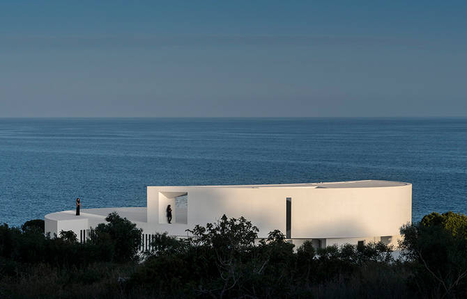 Elliptic House in Portugal