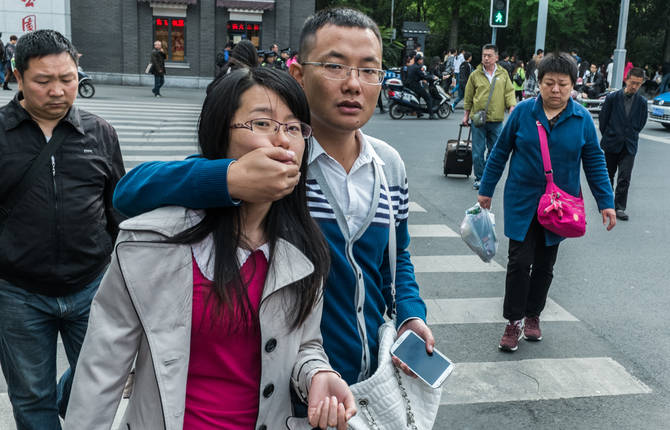 Chengdu Street Photography by Larry Hallegua