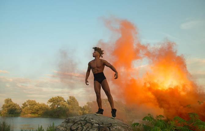 Poetic Photographs of Dancers by Damián Siqueiros