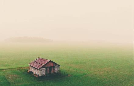 Outstanding and Mysterious Pictures of Isolated Houses