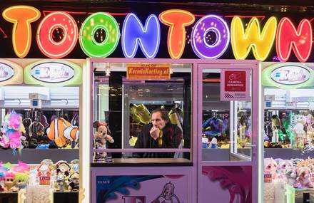 Gorgeous Bittersweet Pictures of Fairground Parties