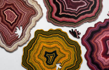 Algorithm Generated Geode Jigsaw Puzzles