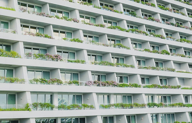 Skating The Urban Jungle Of Singapore