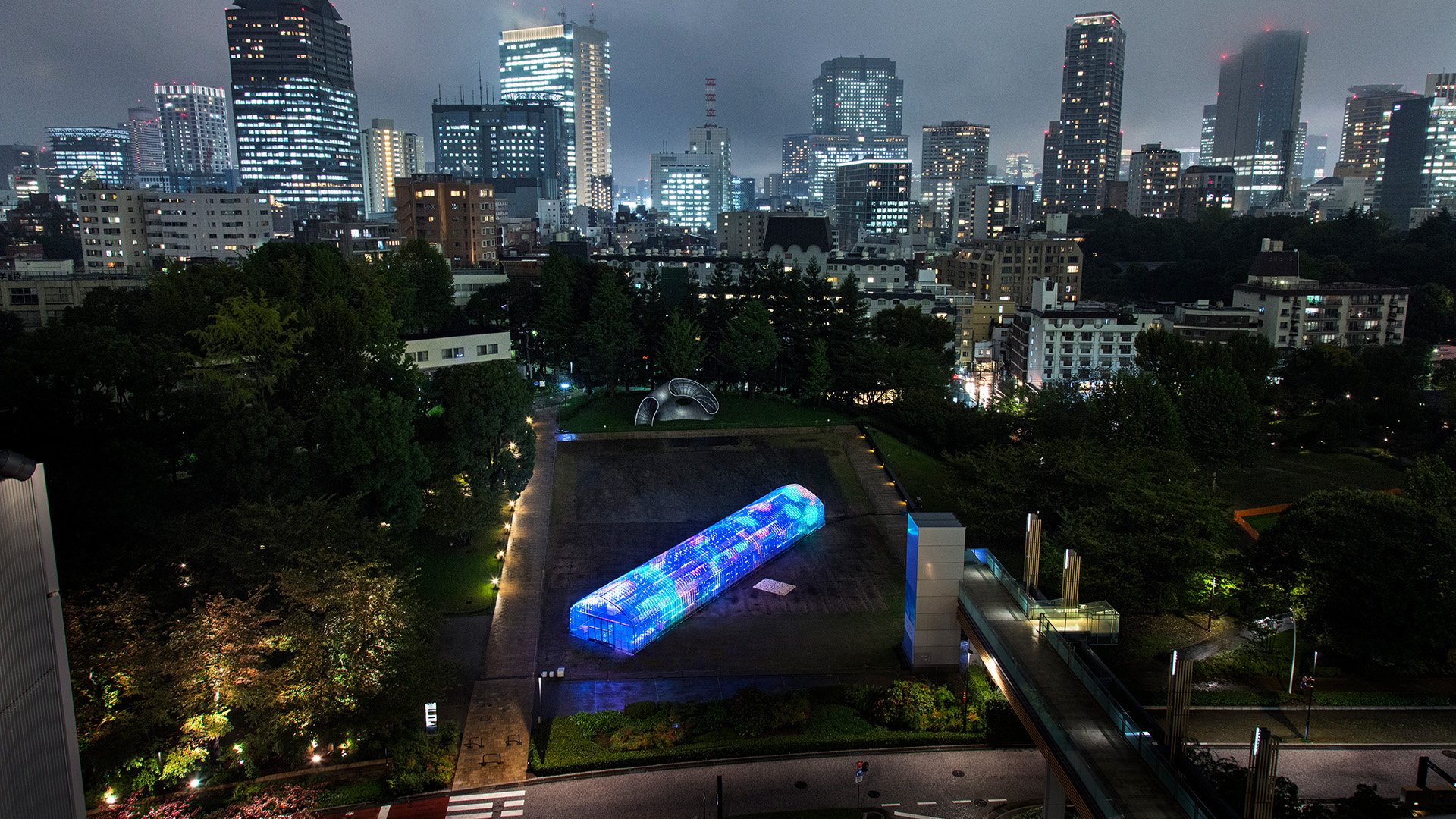 fubiz-digital-vegetable-japan-greenhouse-01