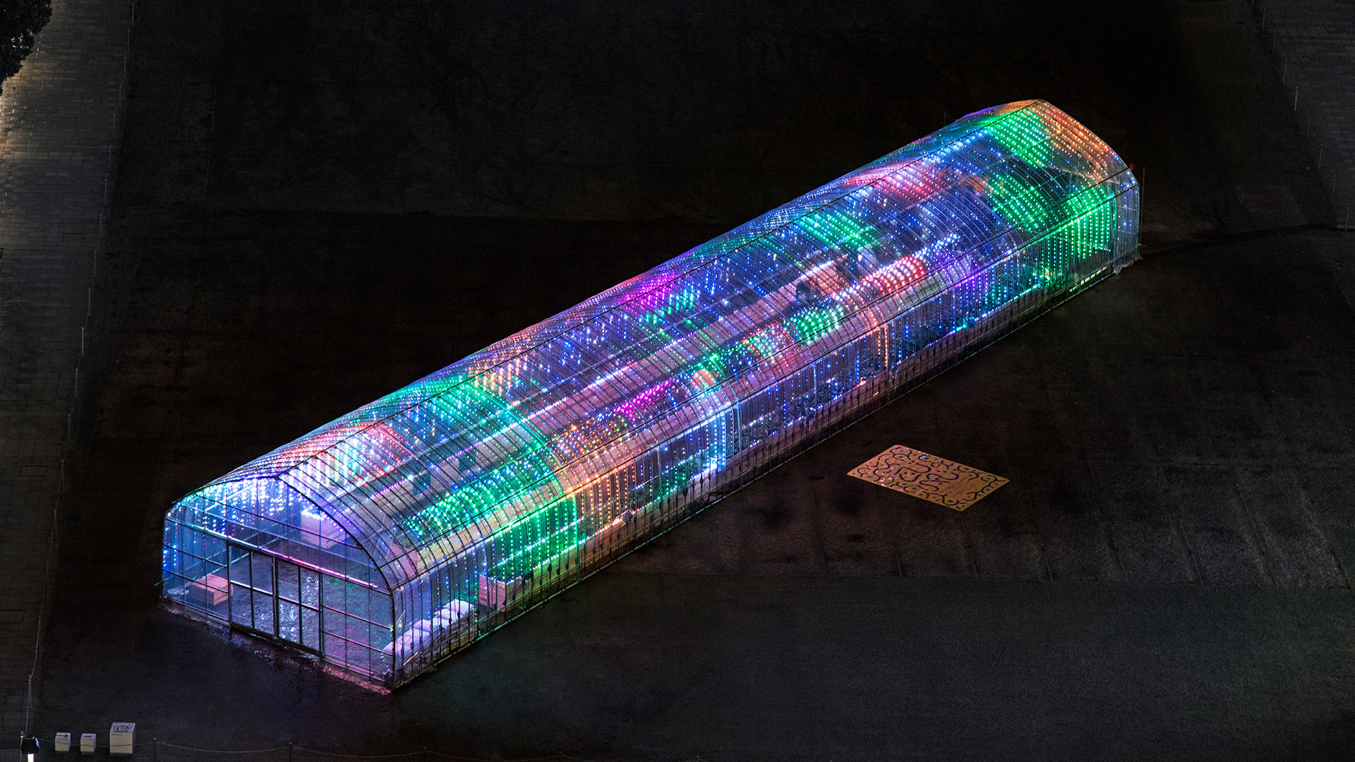 fubiz-digital-vegetable-japan-greenhouse-02