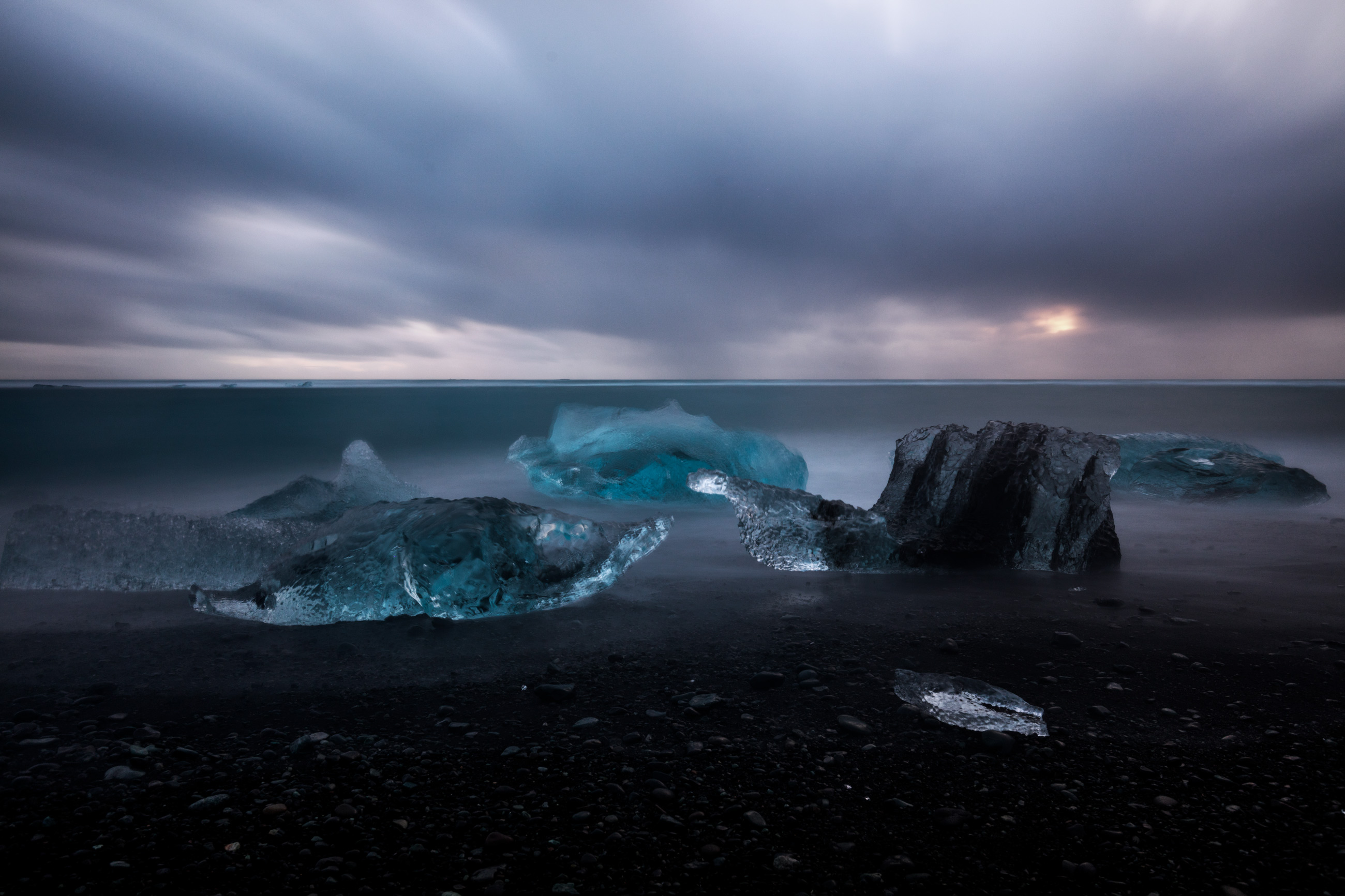 fubiz-ludwig-favre-iceland-photography-07