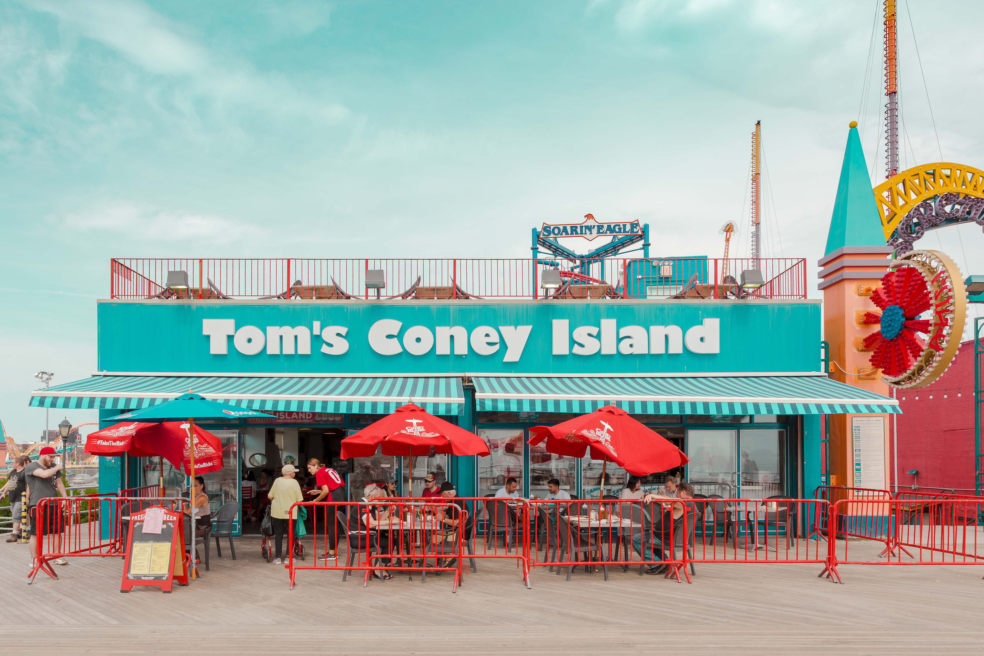 fubiz-salvador-cueva-coney-island-photography-16