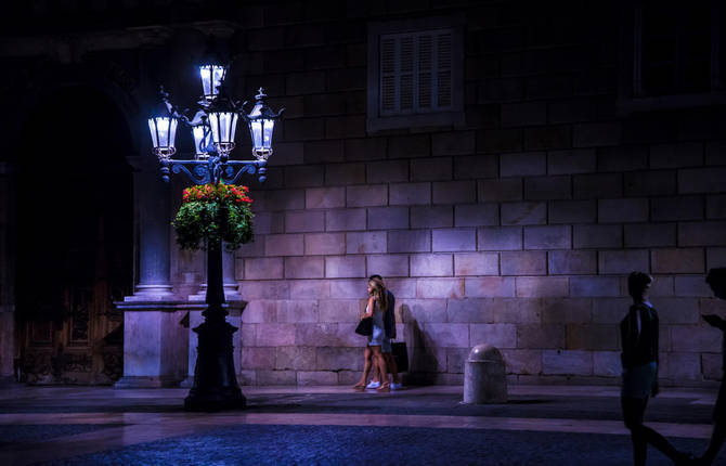 Stunning  Photographs of the Unique Cities’ Atmosphere
