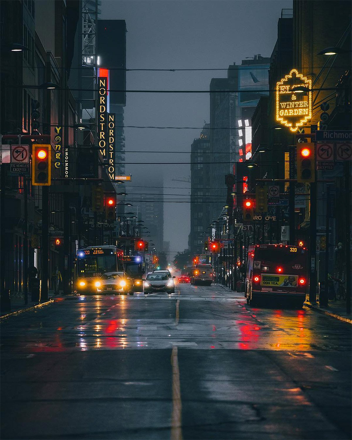 fubiz-bora-toronto-at-night-photography-03