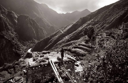 Stunning Portraits of an Isolated Himalayan Region