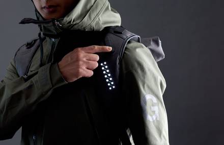 Amazing High-Tech Backpack Design