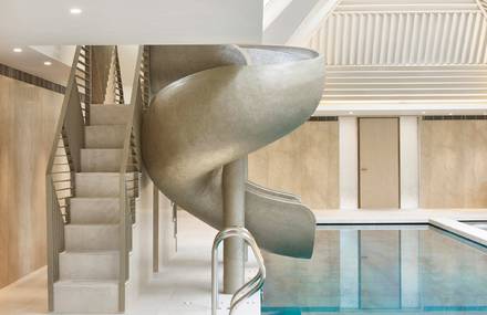 Stunning Design Pool into a 19th-century Manor