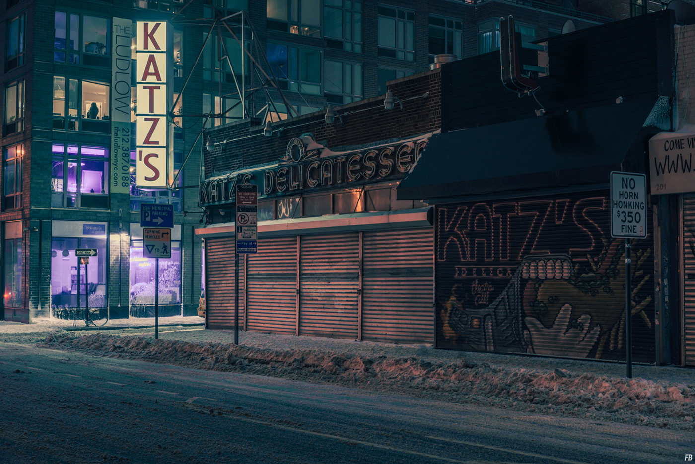 Katz's,  Closed, NYC, 2014