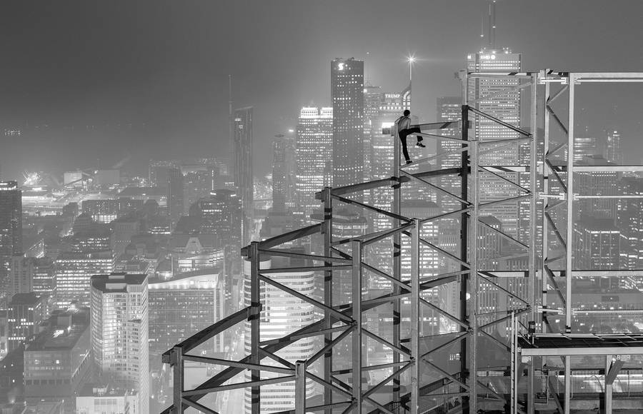 Impressive Rooftop Photographs of Toronto