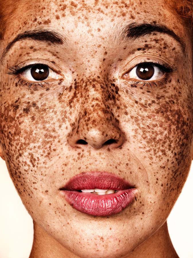 fubiz-FRECKLES_NATASHA_CULZAC_BROCK_ELBANK_0081F-09