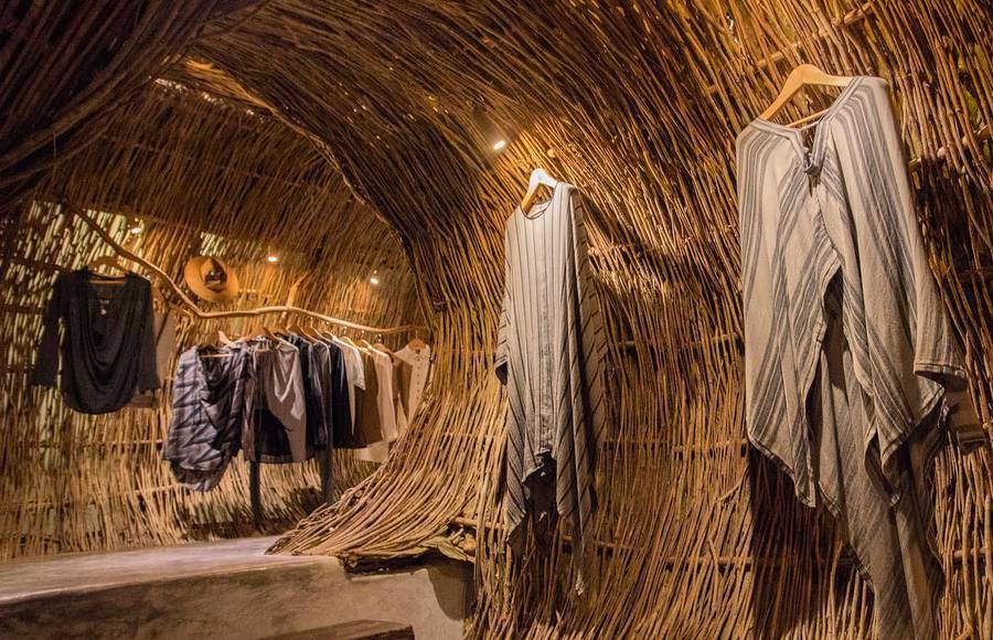 Organic Architecture of the ZAK IK Boutique in Tulum