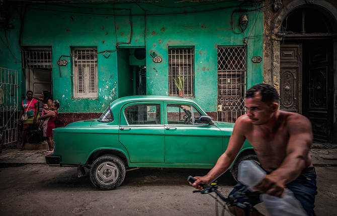 Beautiful Scenes of Everyday Life in Havana, Cuba